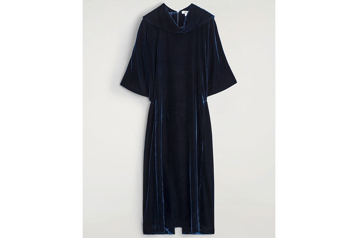abito-velluto-blu-notte-COS