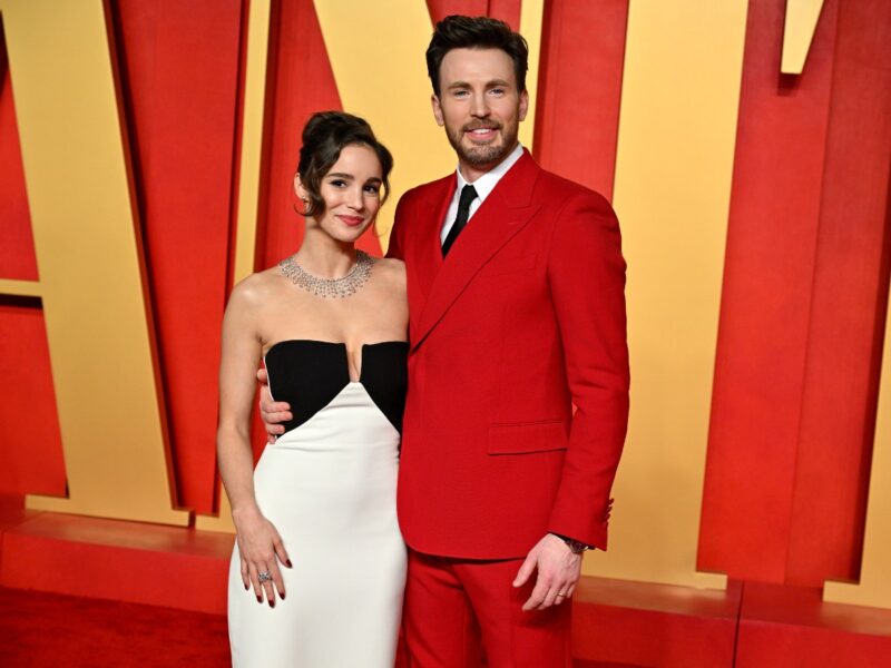 chris-evans-Alba-baptista