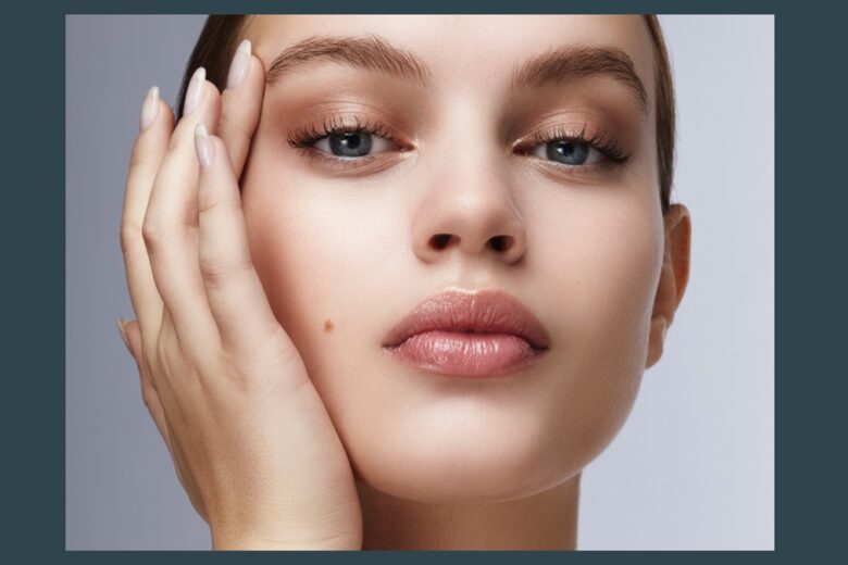 Tulle manicure: le unghie nude semi trasparenti fanno tendenza