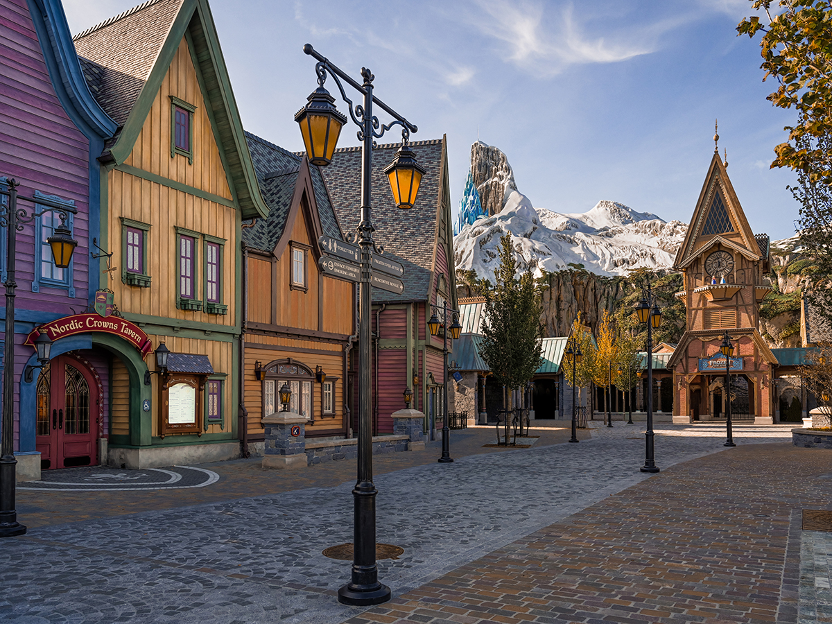 Disneyland Paris_Disney Adventure World_World of Frozen_Horizontal_2 copia