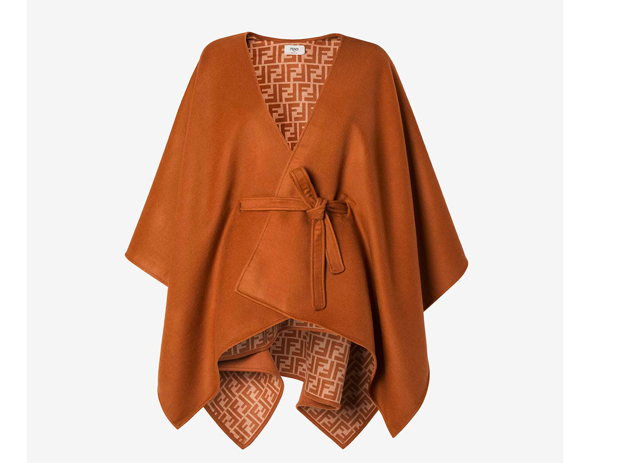 FENDI-Poncho-in-lana-cashmere-e-seta-cammello