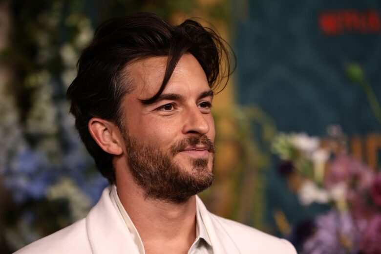 Jonathan Bailey è l’uomo più sexy al mondo!