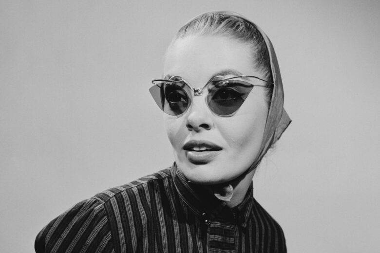 Come scegliere il taglio di capelli giusto per valorizzare i vostri occhiali