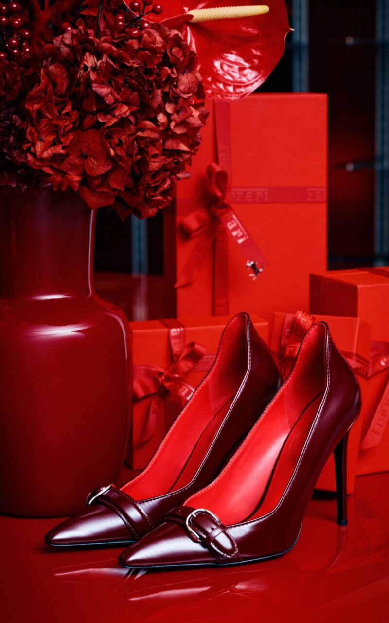 ok Ferrari verticale