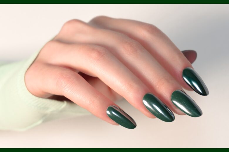 Le unghie verde bosco sono il must nail art per la stagione fredda