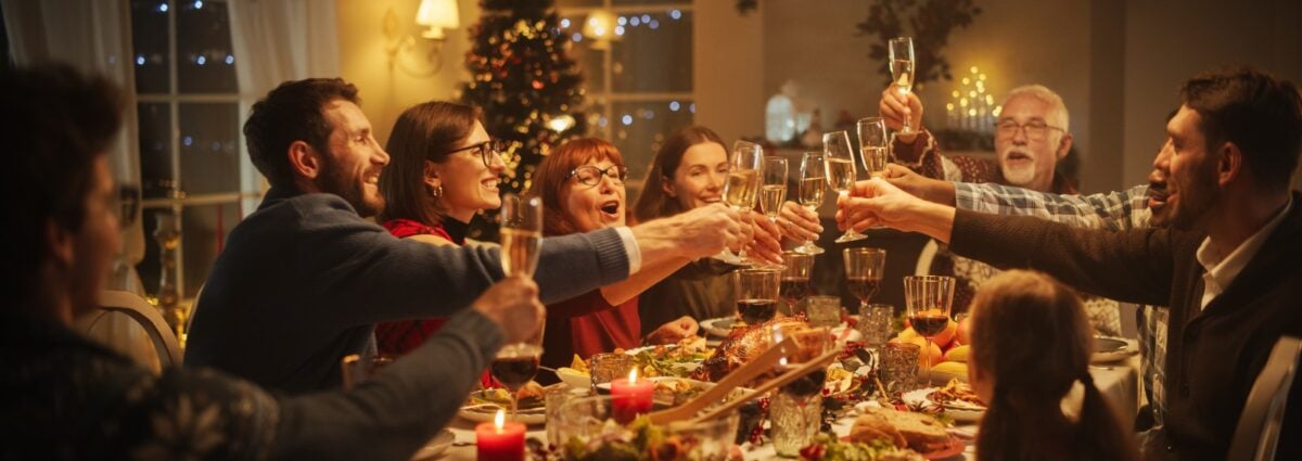 cena natale famiglia hero