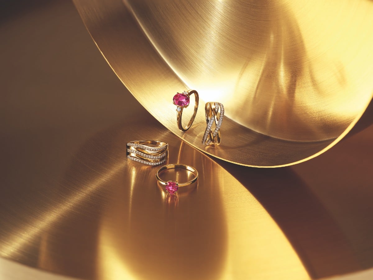 ok Bluespirit_Diamonds_ColouredStones18K_Gold_3