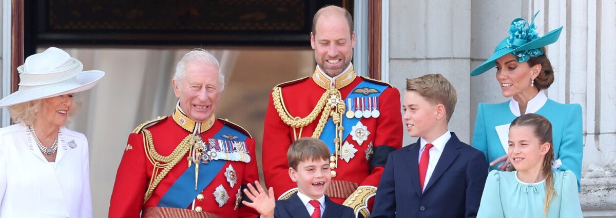 famiglia reale royal family hero 1