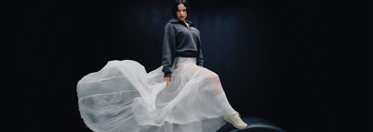 fashion-pills-rosalia-new-balance-DESK