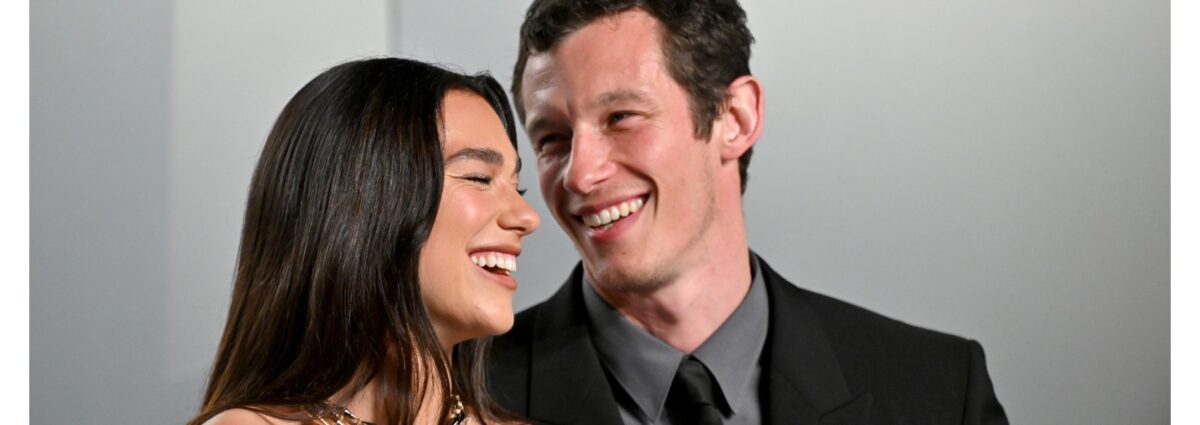 Dua Lipa e Callum Turner hero