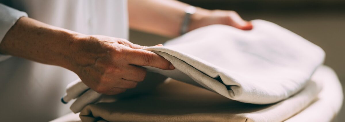 piegare vestiti hero