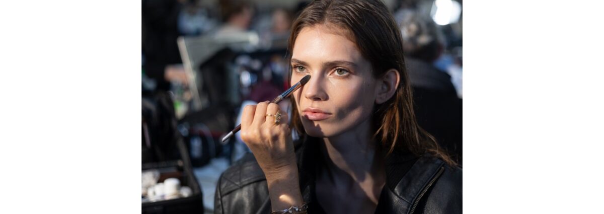 Desktop - make up