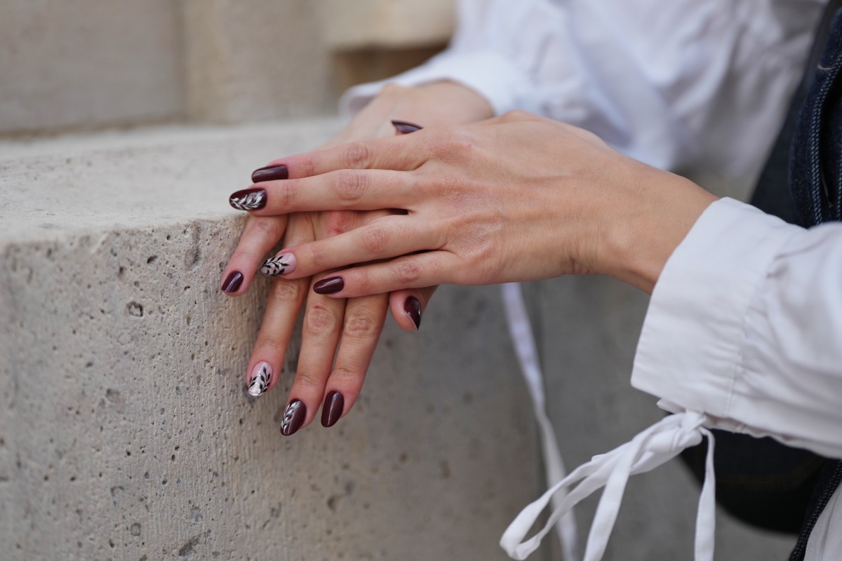 Nail Art Il Bordeaux Non Pi L unico Protagonista Dell autunno nail-art-il-bordeaux-non-pi-l-unico-protagonista-dell-autunno