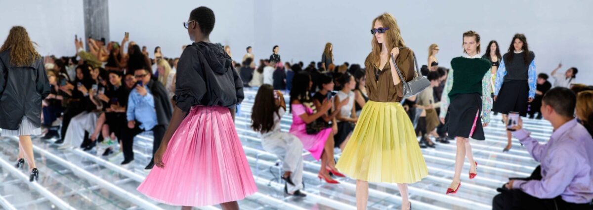 DESK prada ss27