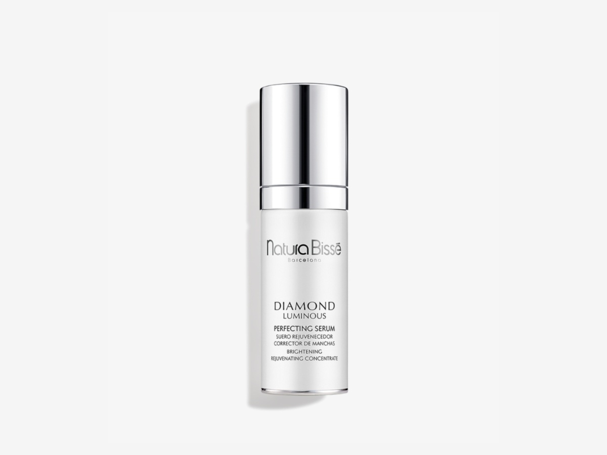 macchie viso skincare anti-macchia schiarente siero crema peeling esfoliante melasma 04