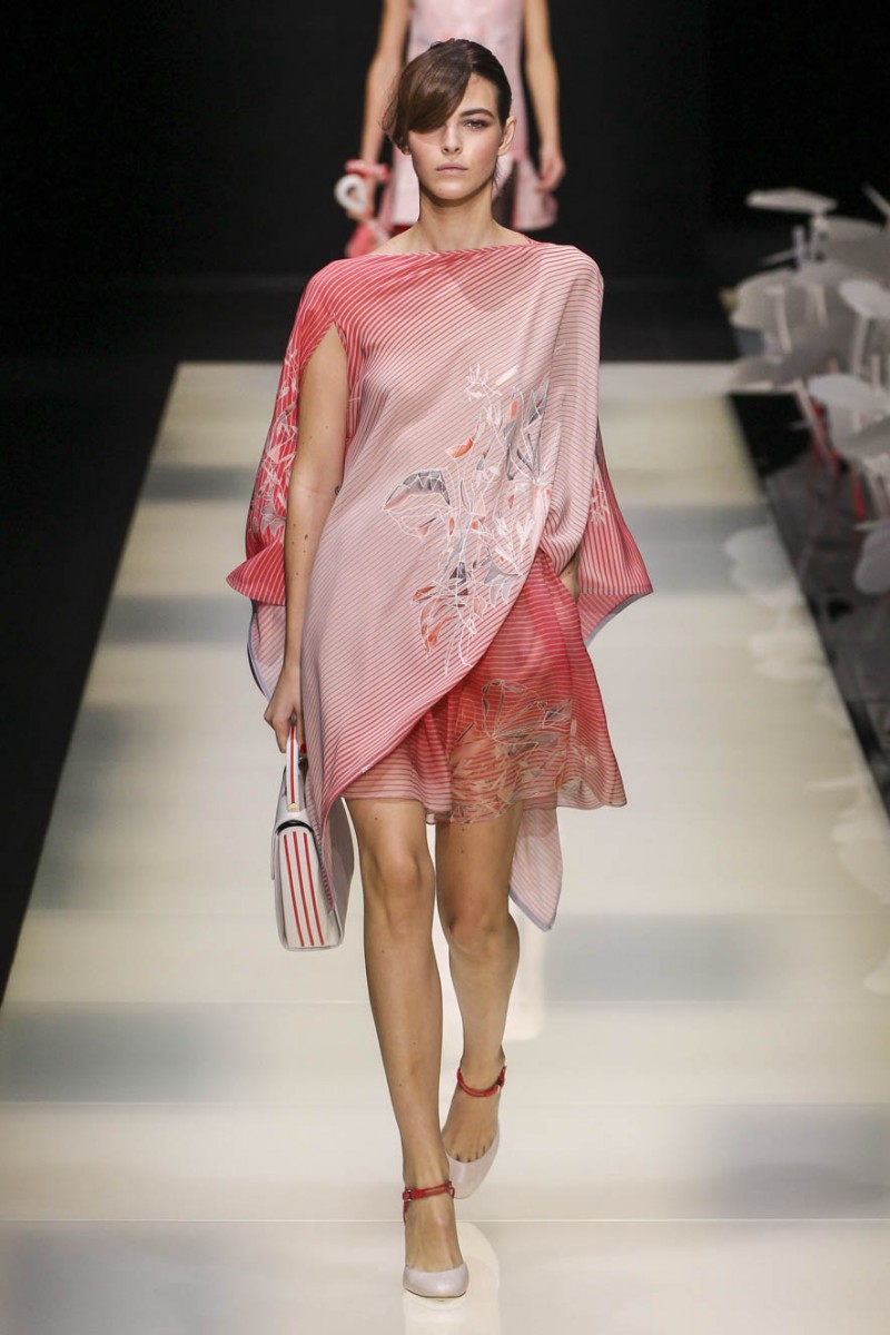 Giorgio-Armani_ful_W_S16_MI_014